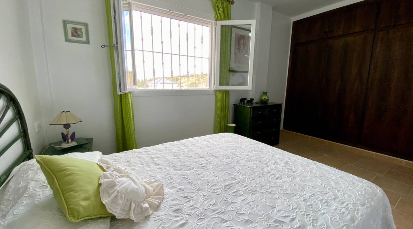 Resale - Villa  - Algorfa - Alicante