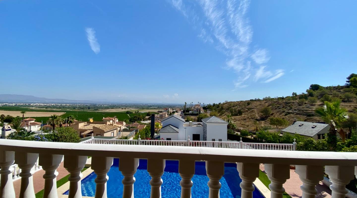 Resale - Villa  - Algorfa - Alicante