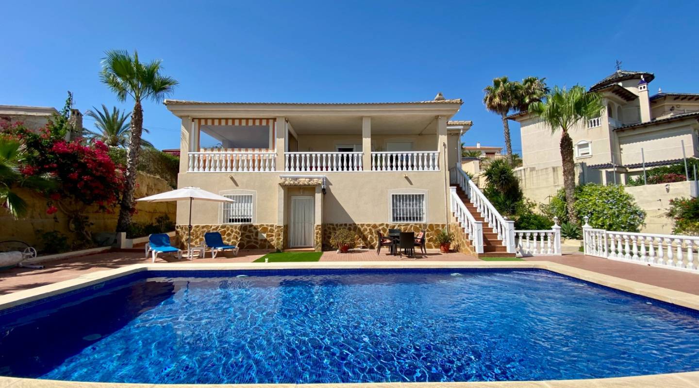 Resale - Villa  - Algorfa - Alicante