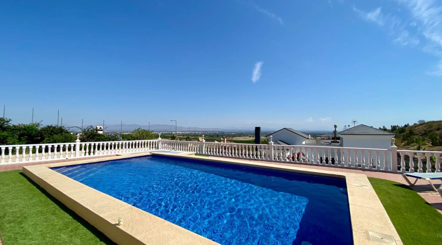 Resale - Villa  - Algorfa - Alicante