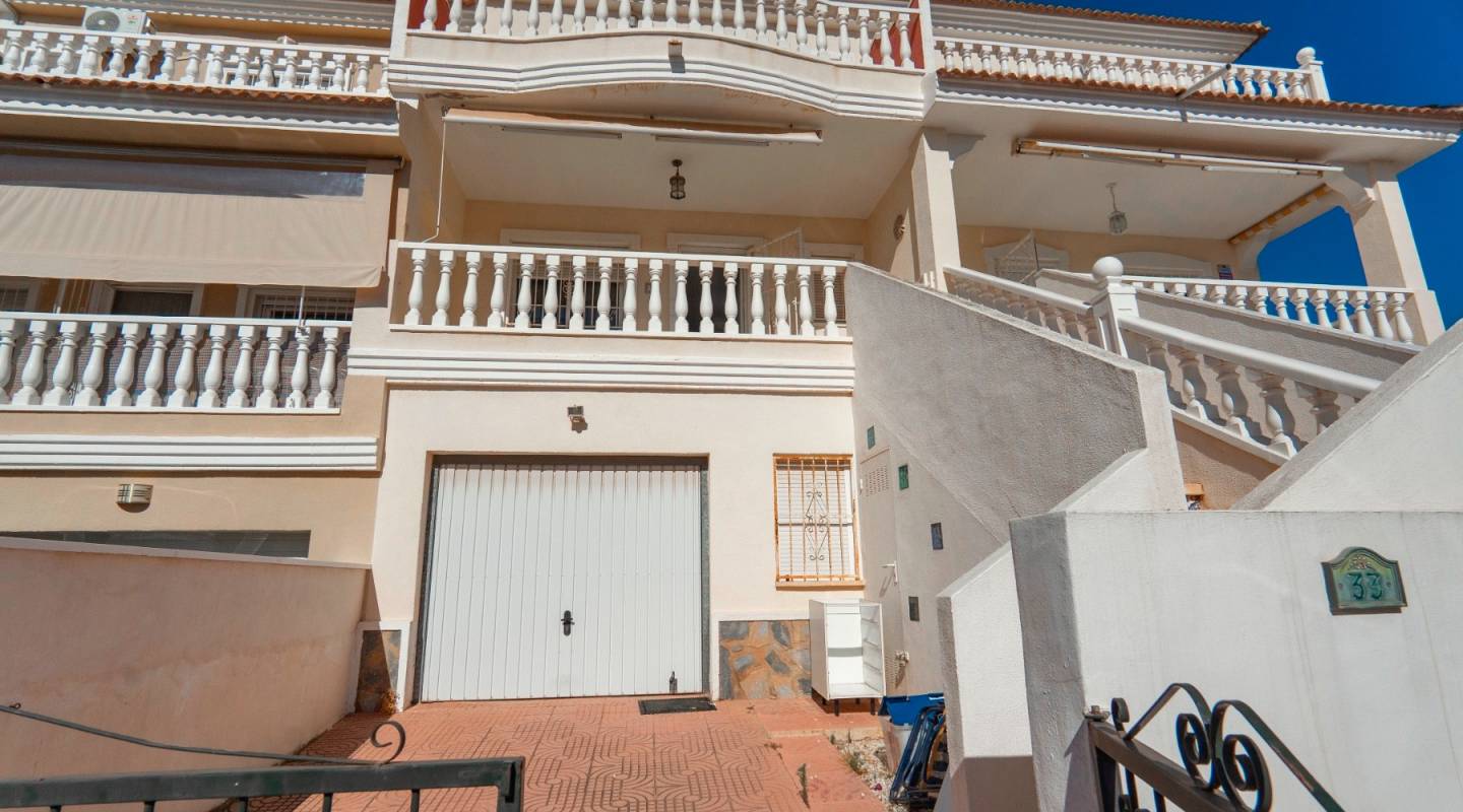 Resale - Townhouse - Ciudad Quesada