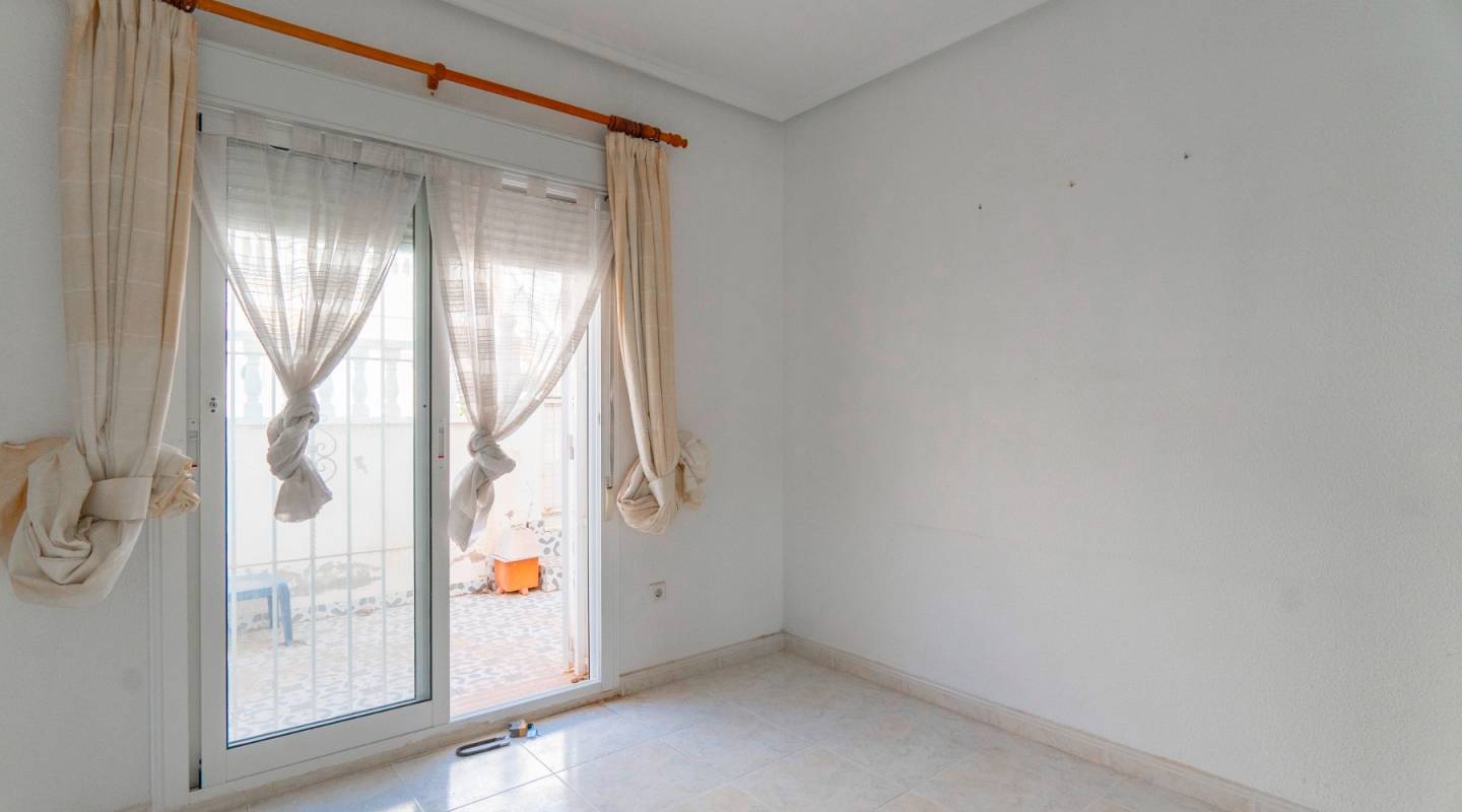 Resale - Townhouse - Ciudad Quesada