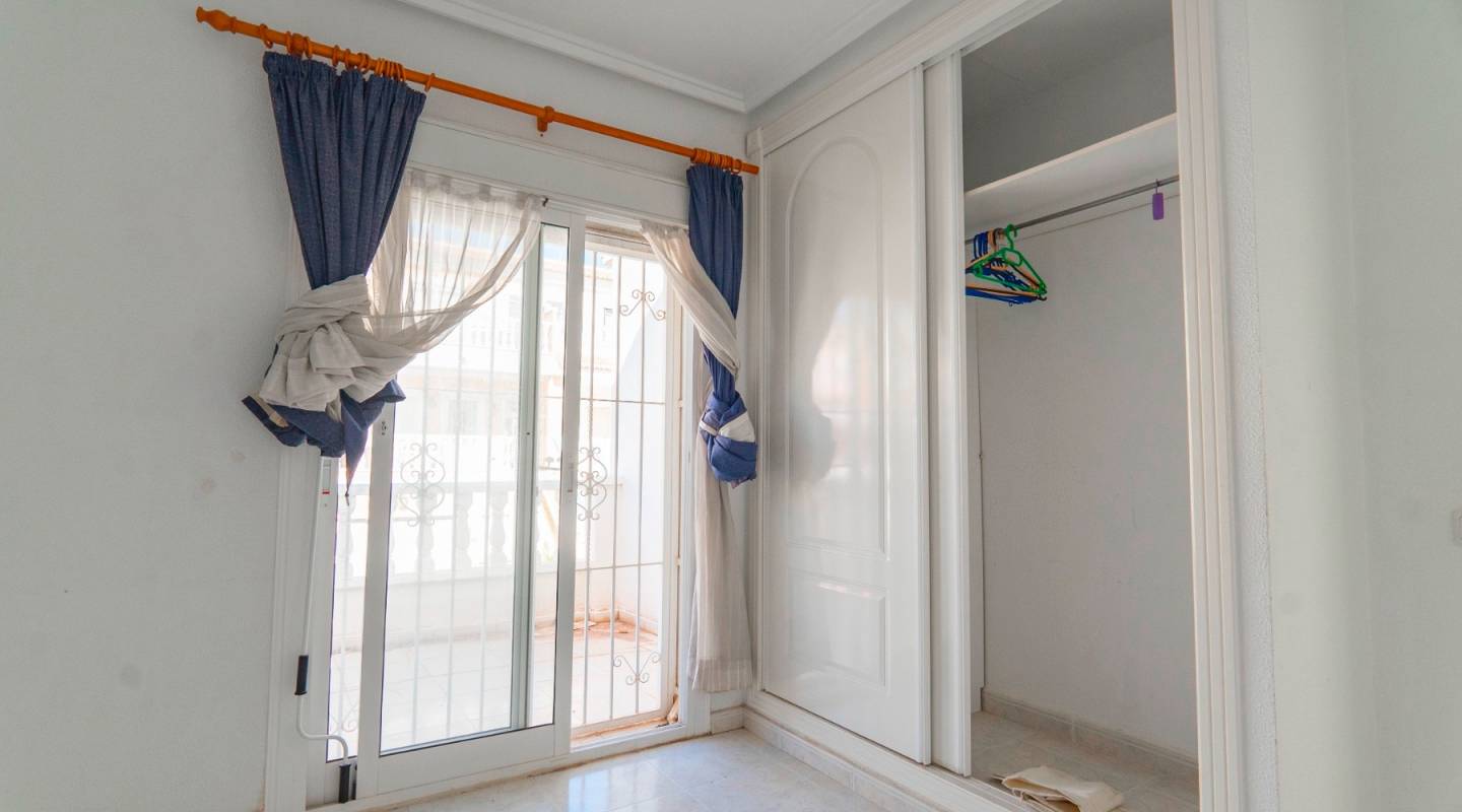 Resale - Townhouse - Ciudad Quesada