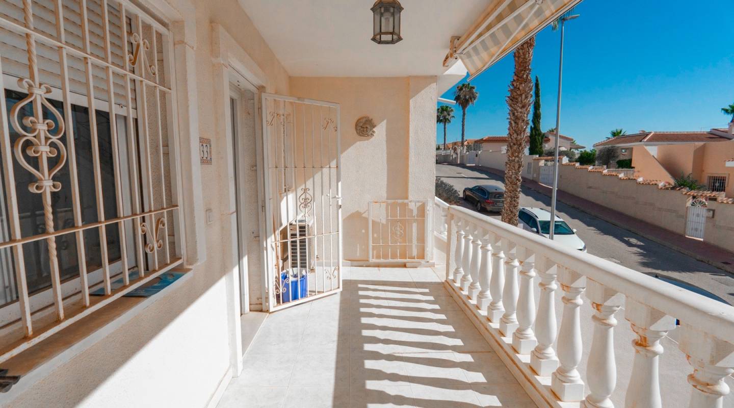 Resale - Townhouse - Ciudad Quesada