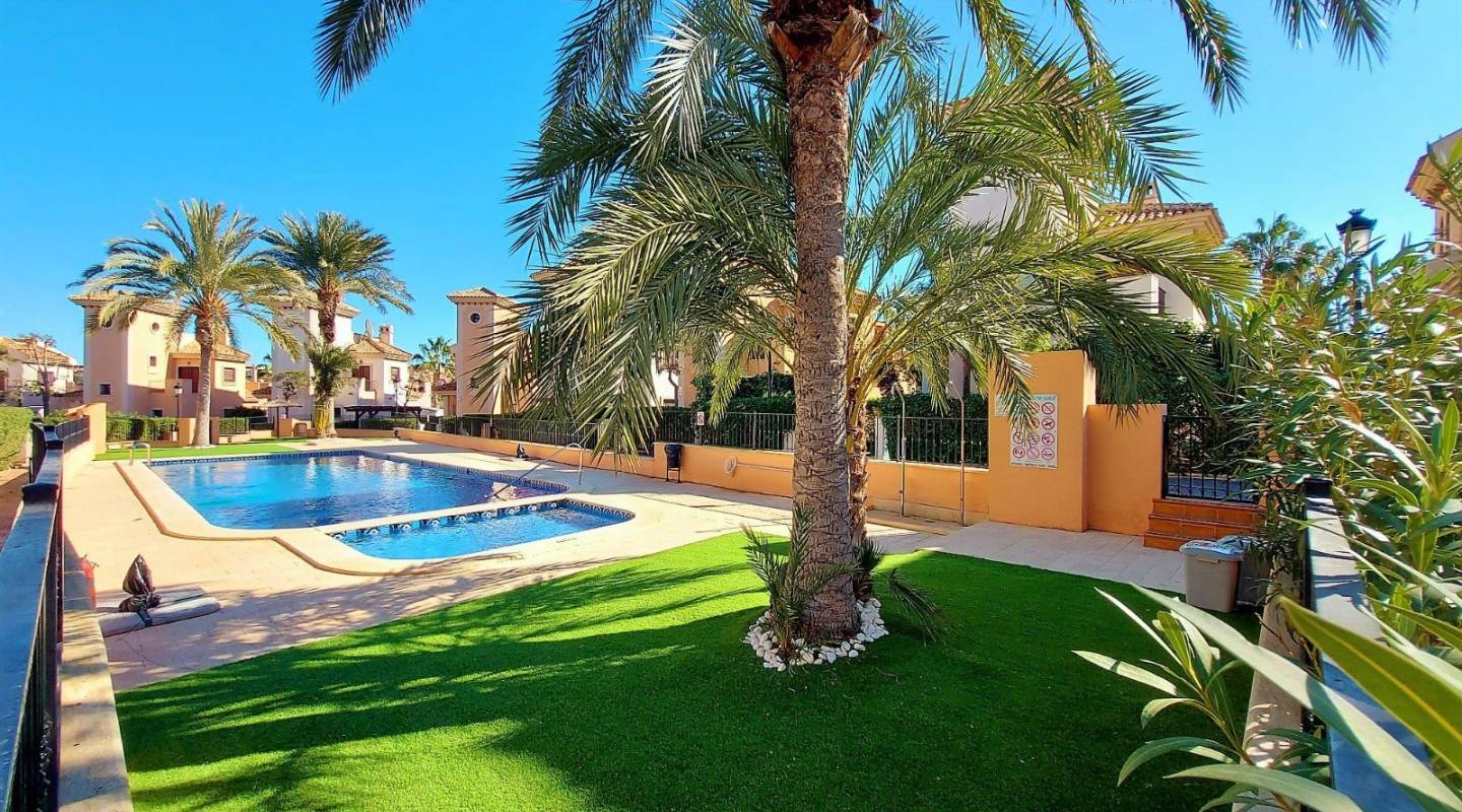 Resale - Semi-Detached Villa - Algorfa - La Finca Golf