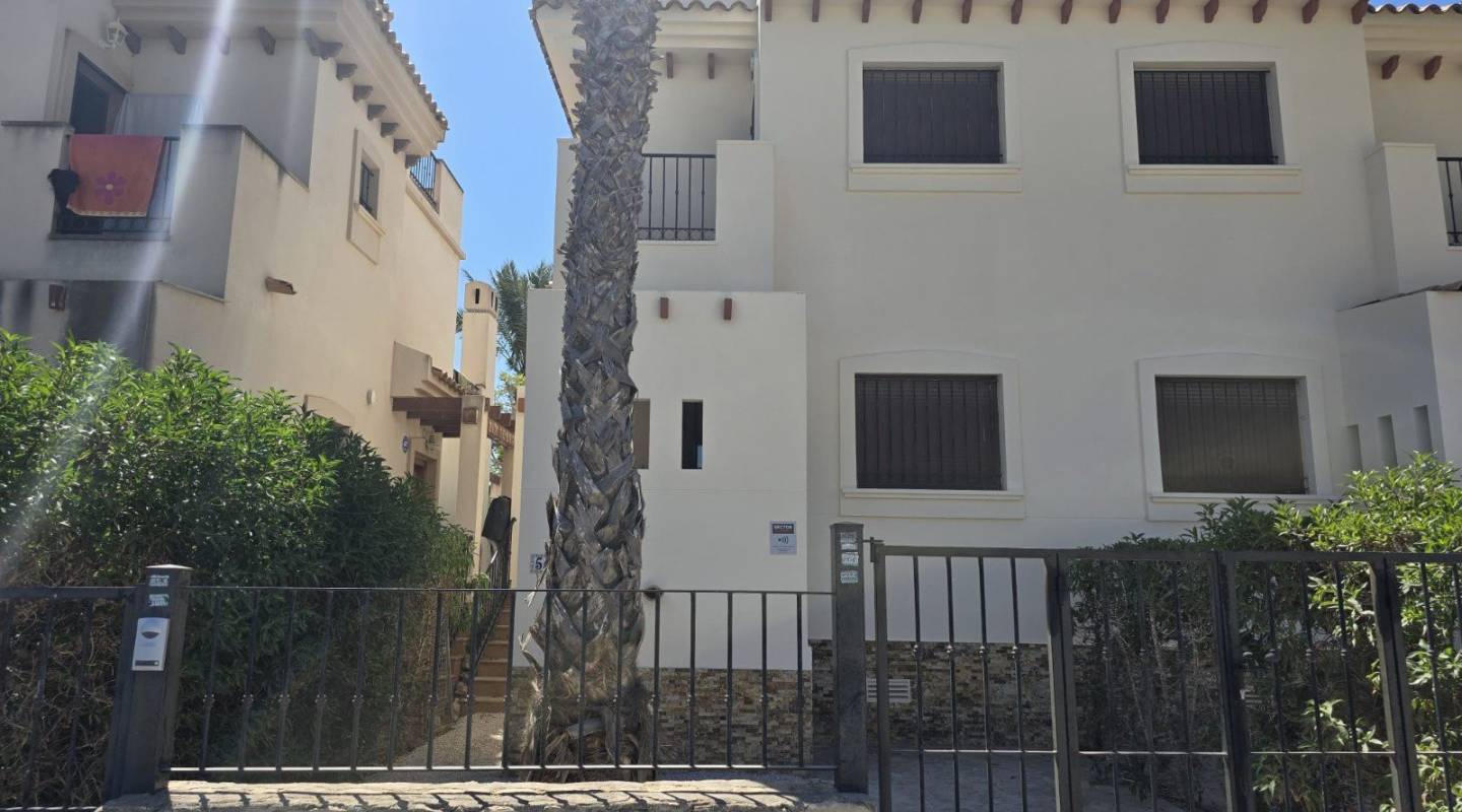 Resale - Semi-Detached Villa - Algorfa - La Finca Golf