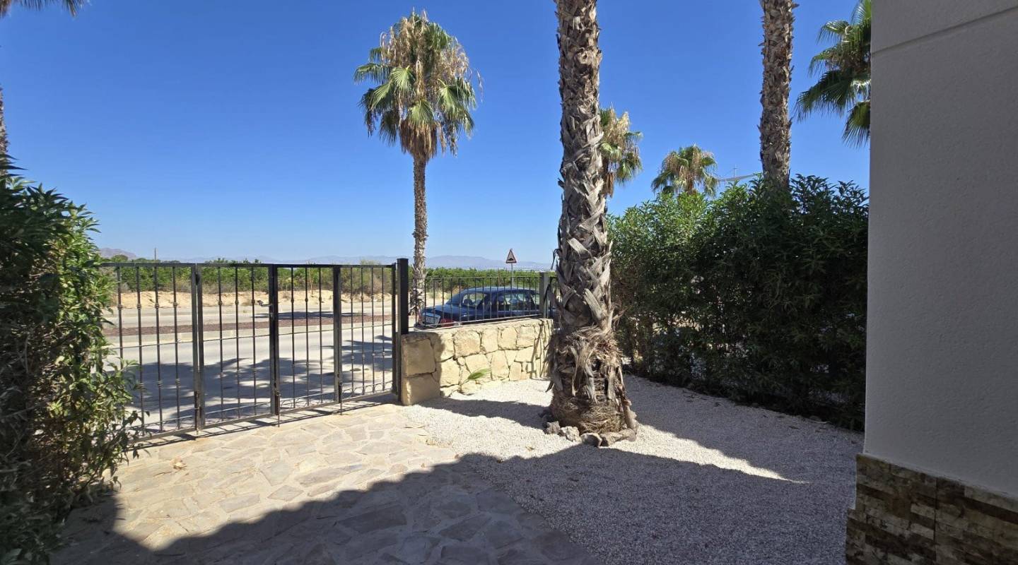 Resale - Semi-Detached Villa - Algorfa - La Finca Golf
