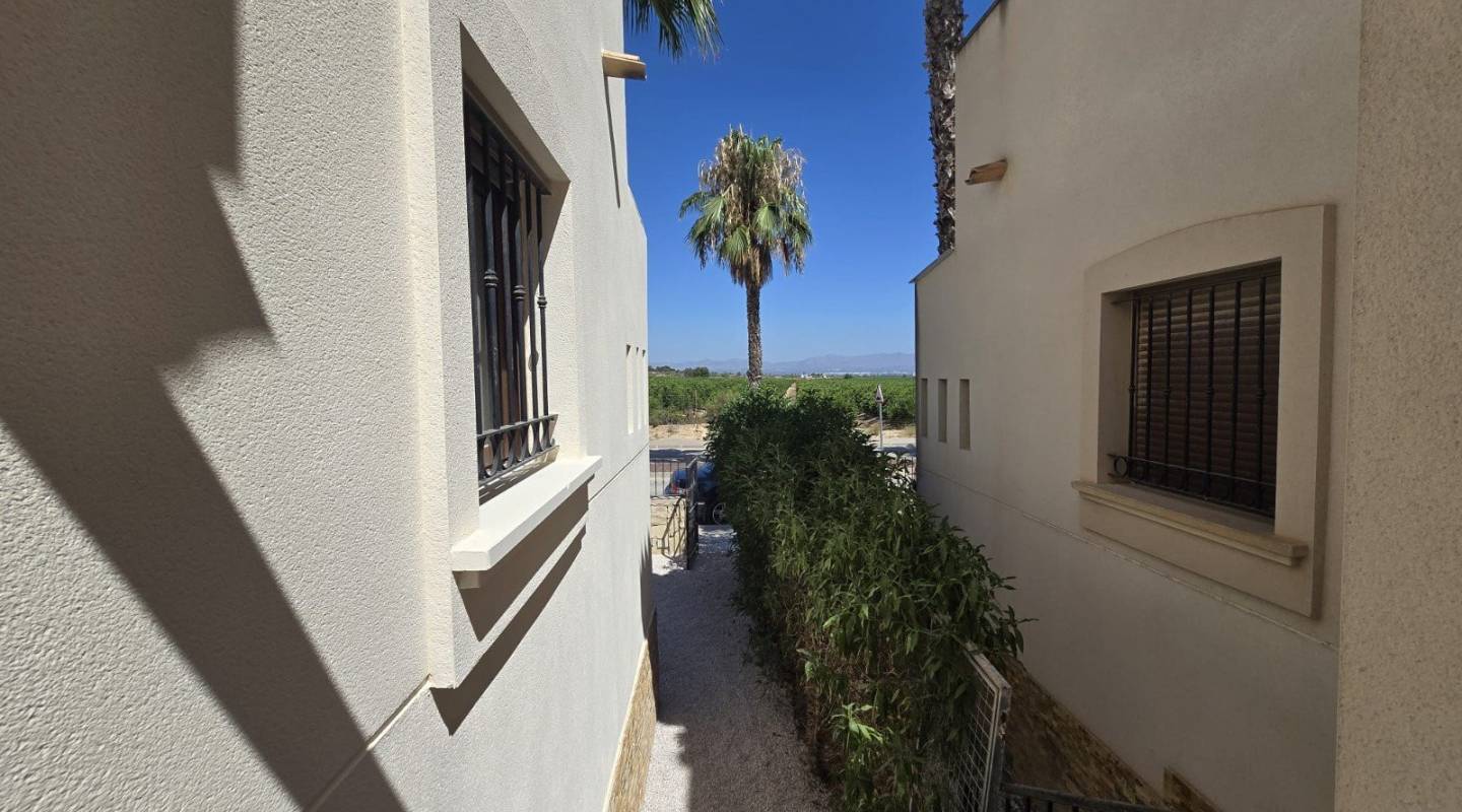 Resale - Semi-Detached Villa - Algorfa - La Finca Golf
