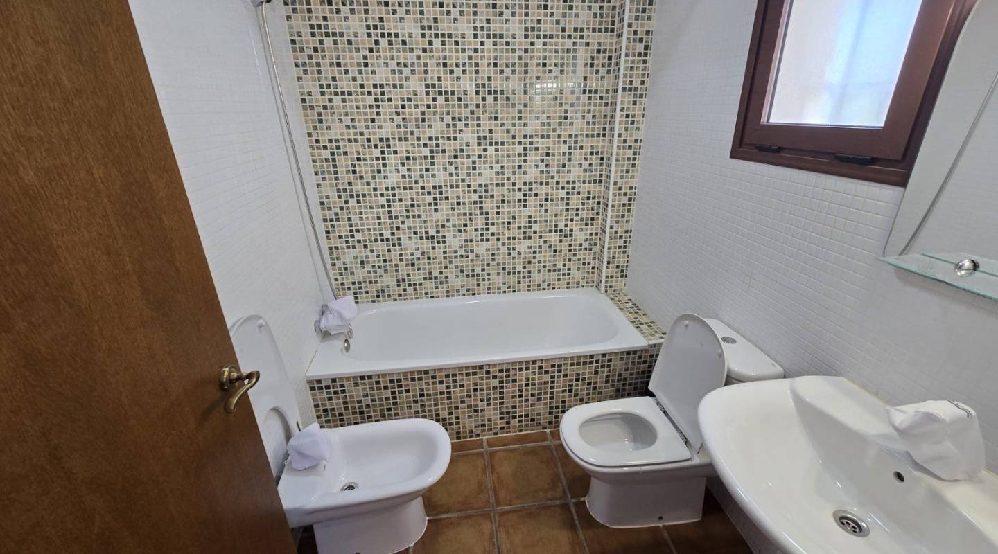 Resale - Semi-Detached Villa - Algorfa - La Finca Golf