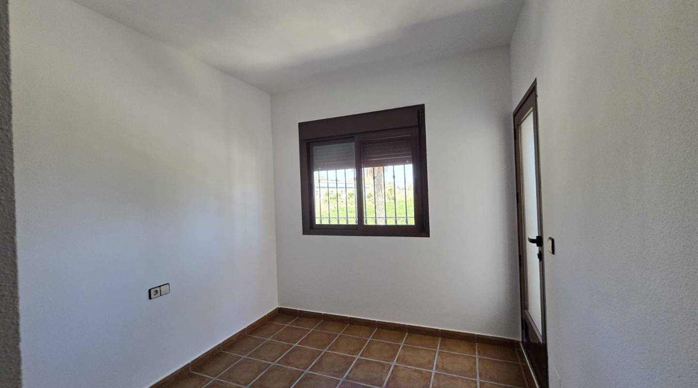 Resale - Semi-Detached Villa - Algorfa - La Finca Golf