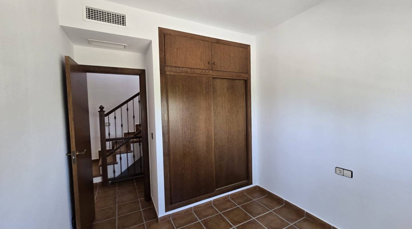 Resale - Semi-Detached Villa - Algorfa - La Finca Golf