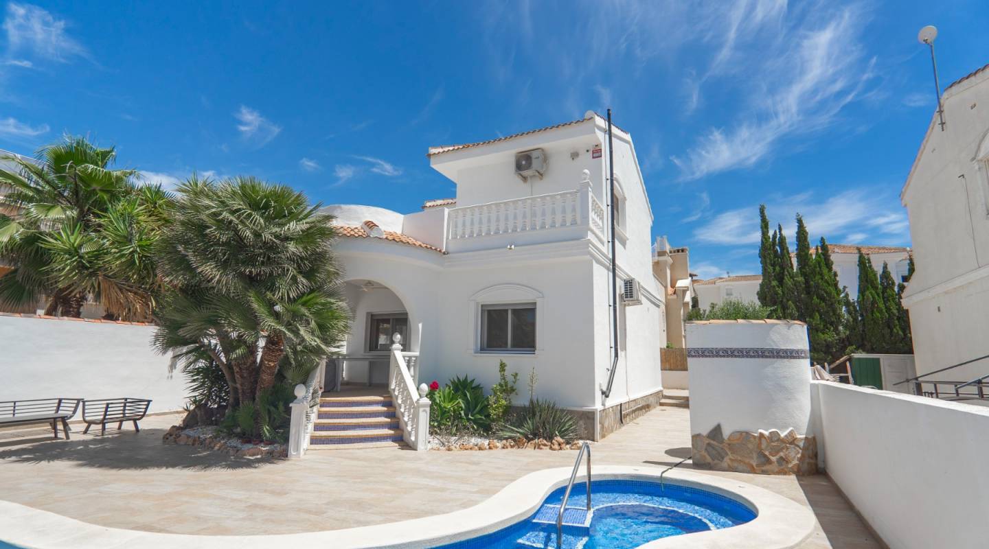 Återförsäljning - Detached Villa - Ciudad Quesada