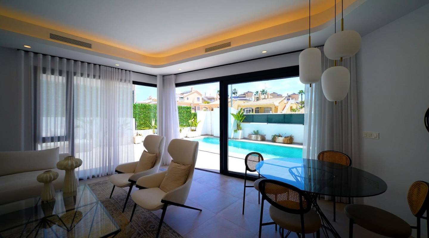 Nybyggnad - Villa - Orihuela Costa - Los Altos