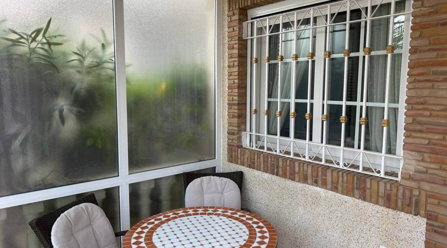 Resale - Villa  - Villamartin - Los Dolses