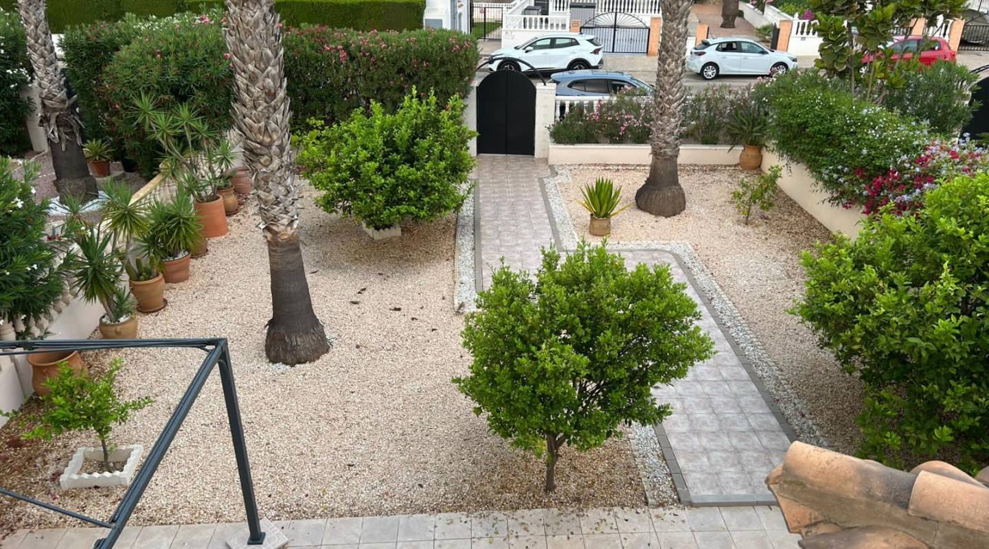 Resale - Villa  - Villamartin - Los Dolses