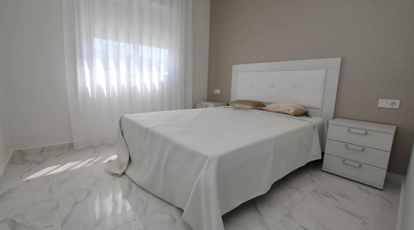 Neubau - Bungalow - San Miguel De Las Salinas - Alicante