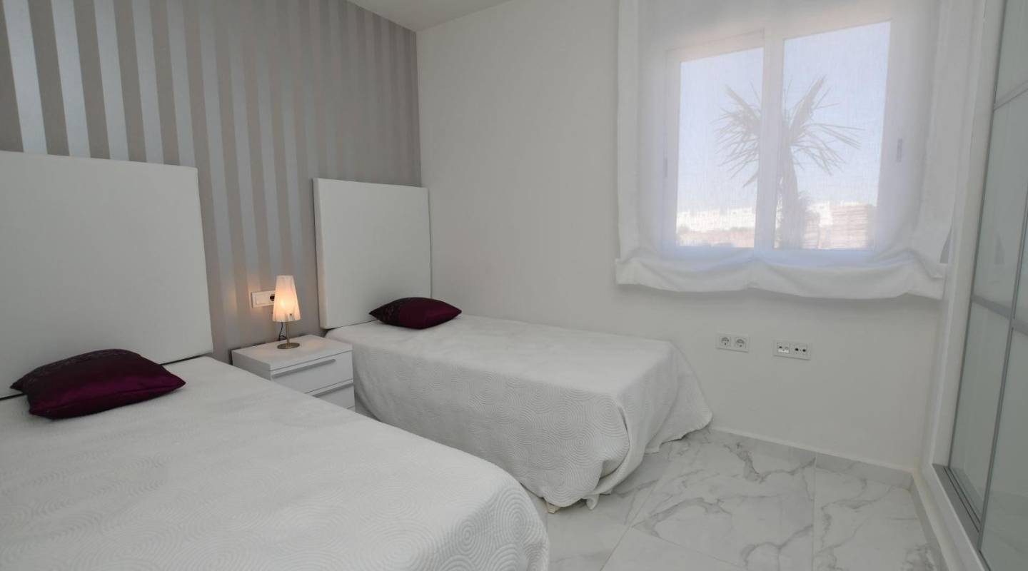 Neubau - Bungalow - San Miguel De Las Salinas - Alicante