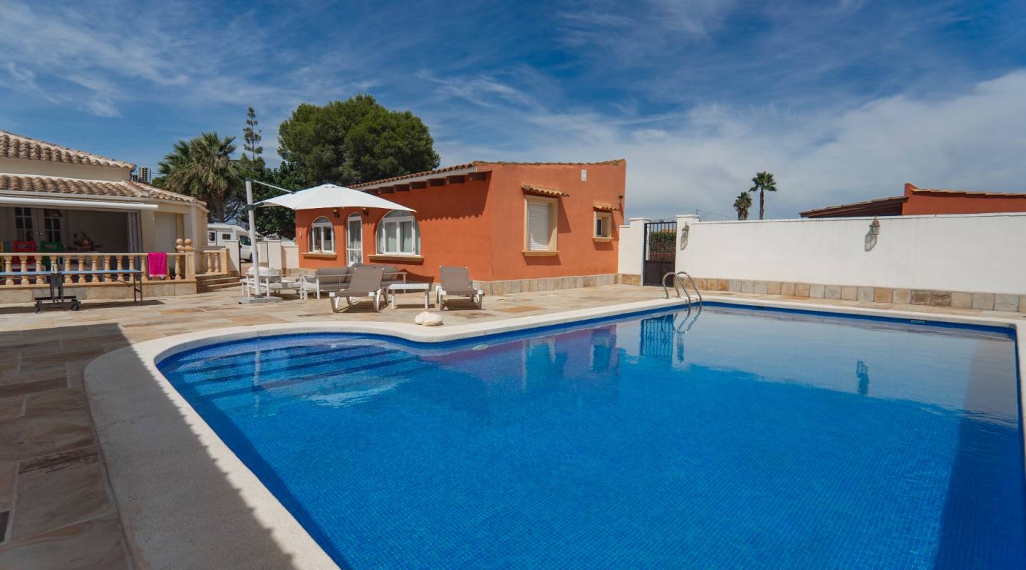 Wiederverkauf - Detached Villa - Heredades