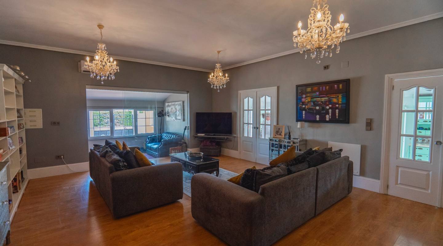 Wiederverkauf - Detached Villa - Heredades