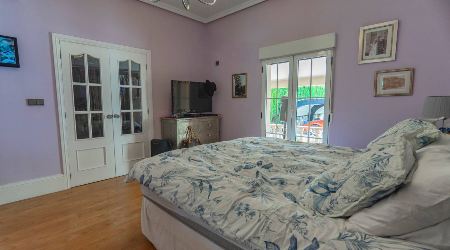 Wiederverkauf - Detached Villa - Heredades