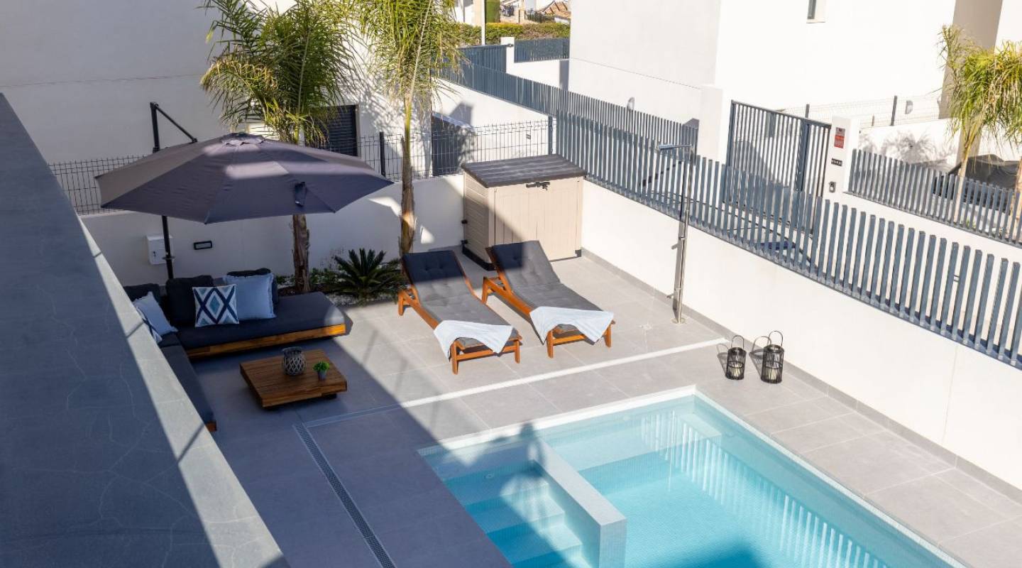 Resale - Villa  - Algorfa - Alicante