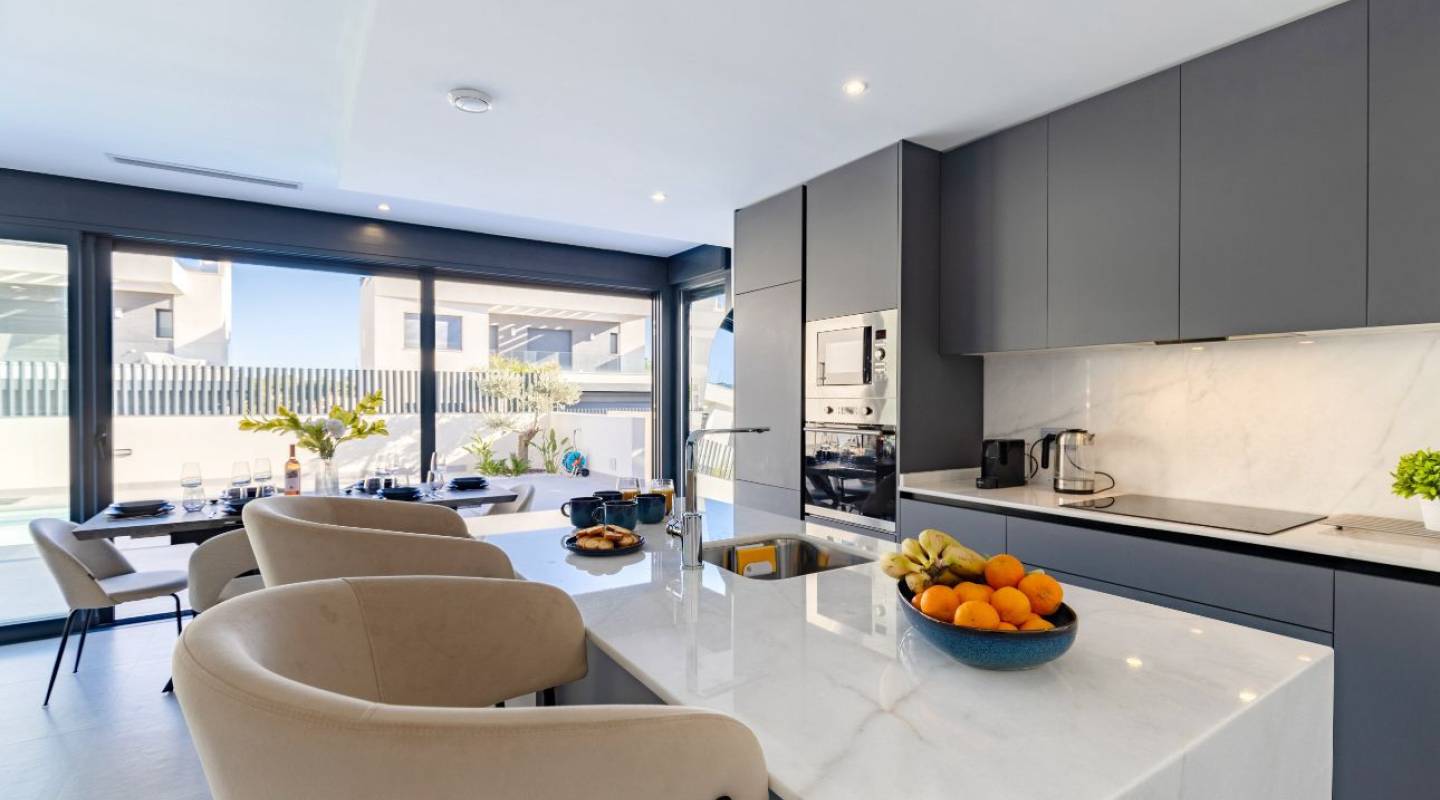 Resale - Villa  - Algorfa - Alicante