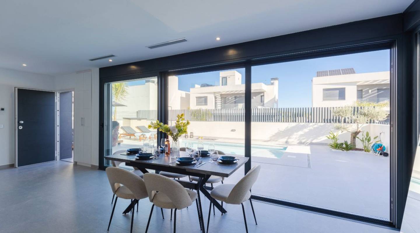 Resale - Villa  - Algorfa - Alicante