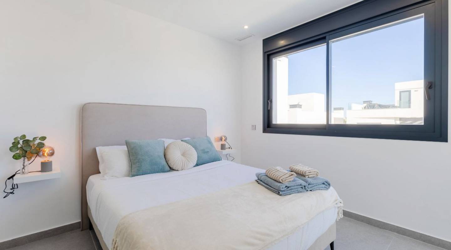 Resale - Villa  - Algorfa - Alicante