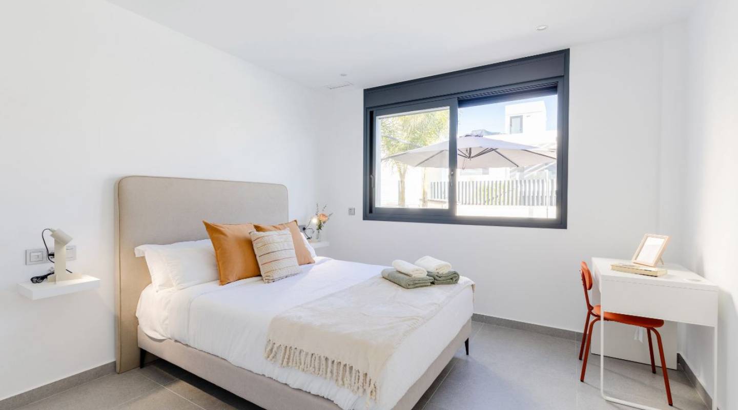 Resale - Villa  - Algorfa - Alicante