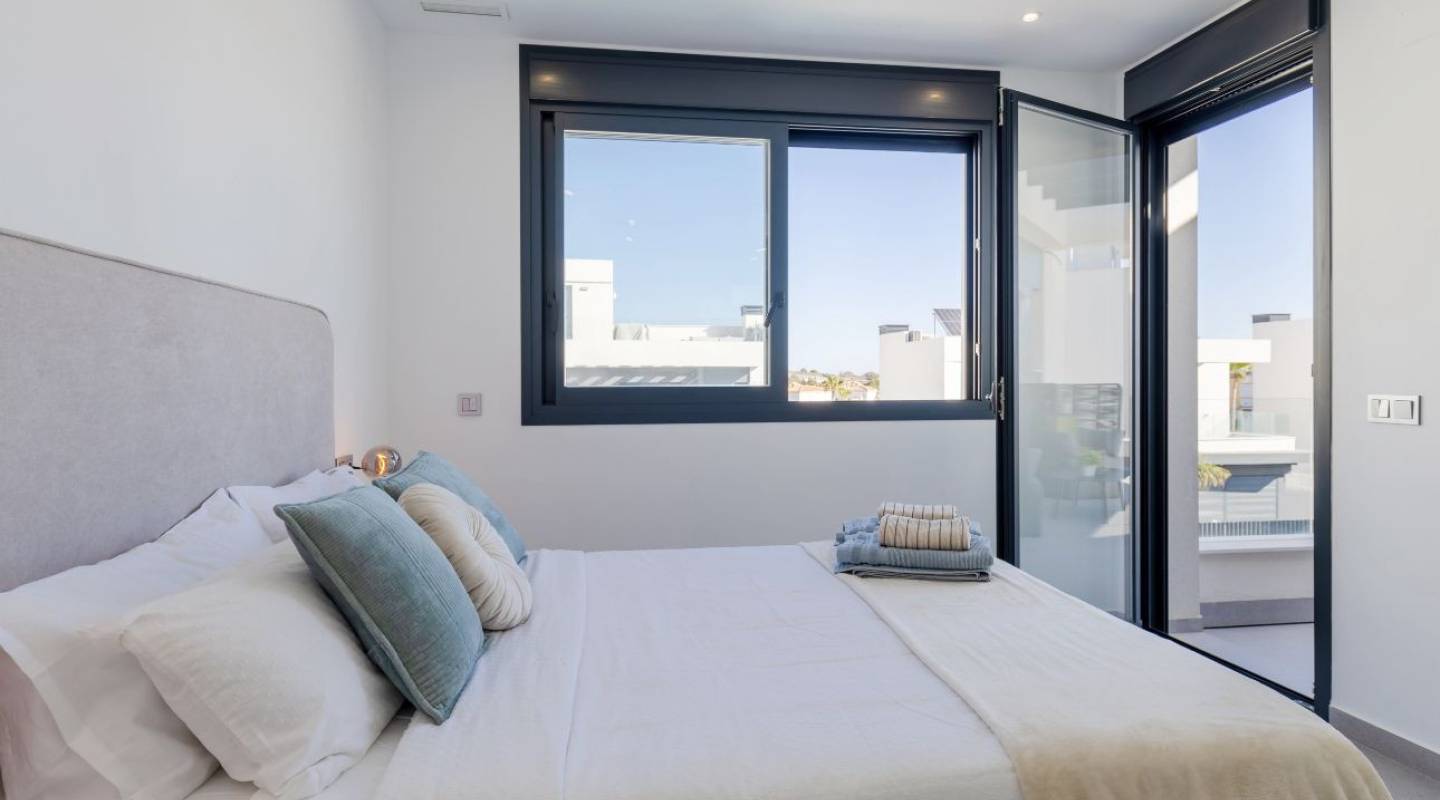 Resale - Villa  - Algorfa - Alicante