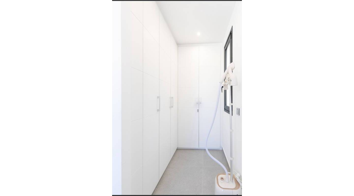 Resale - Villa  - Algorfa - Alicante