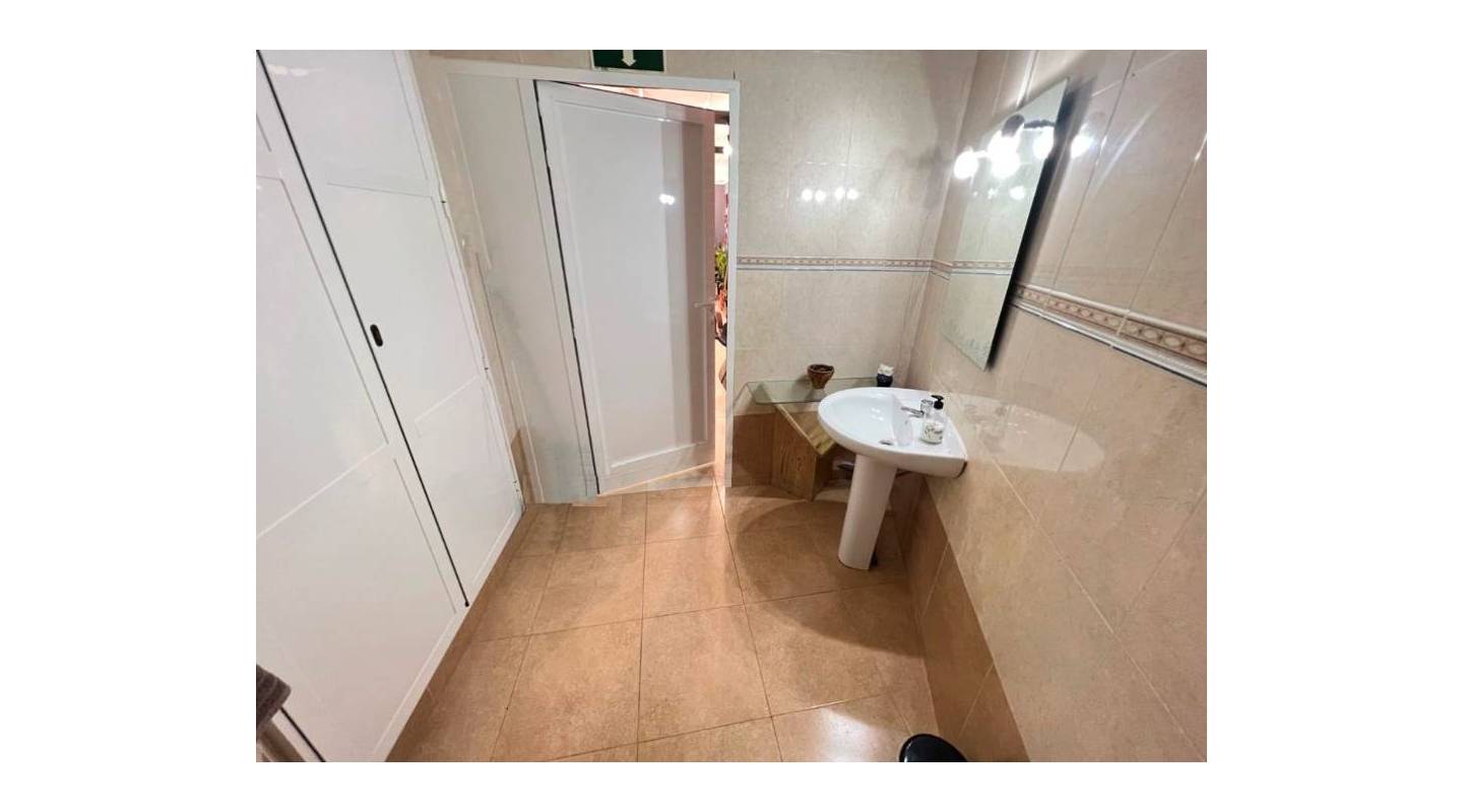 Resale - Commercial  - Guardamar del Segura - Guardamar