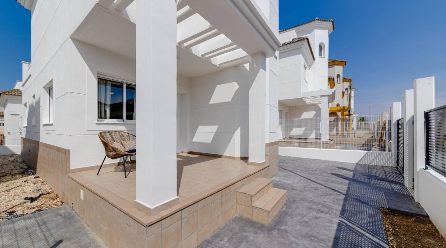 New Build - Villa  - San Fulgencio - El Oasis