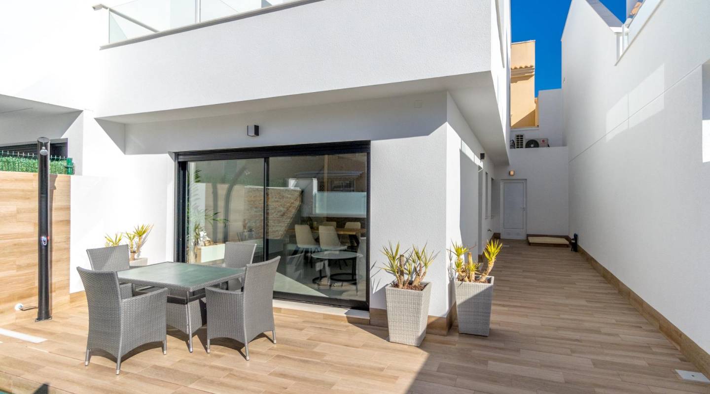 Nybyggnad - Villa - San Pedro del Pinatar - Polideportivo