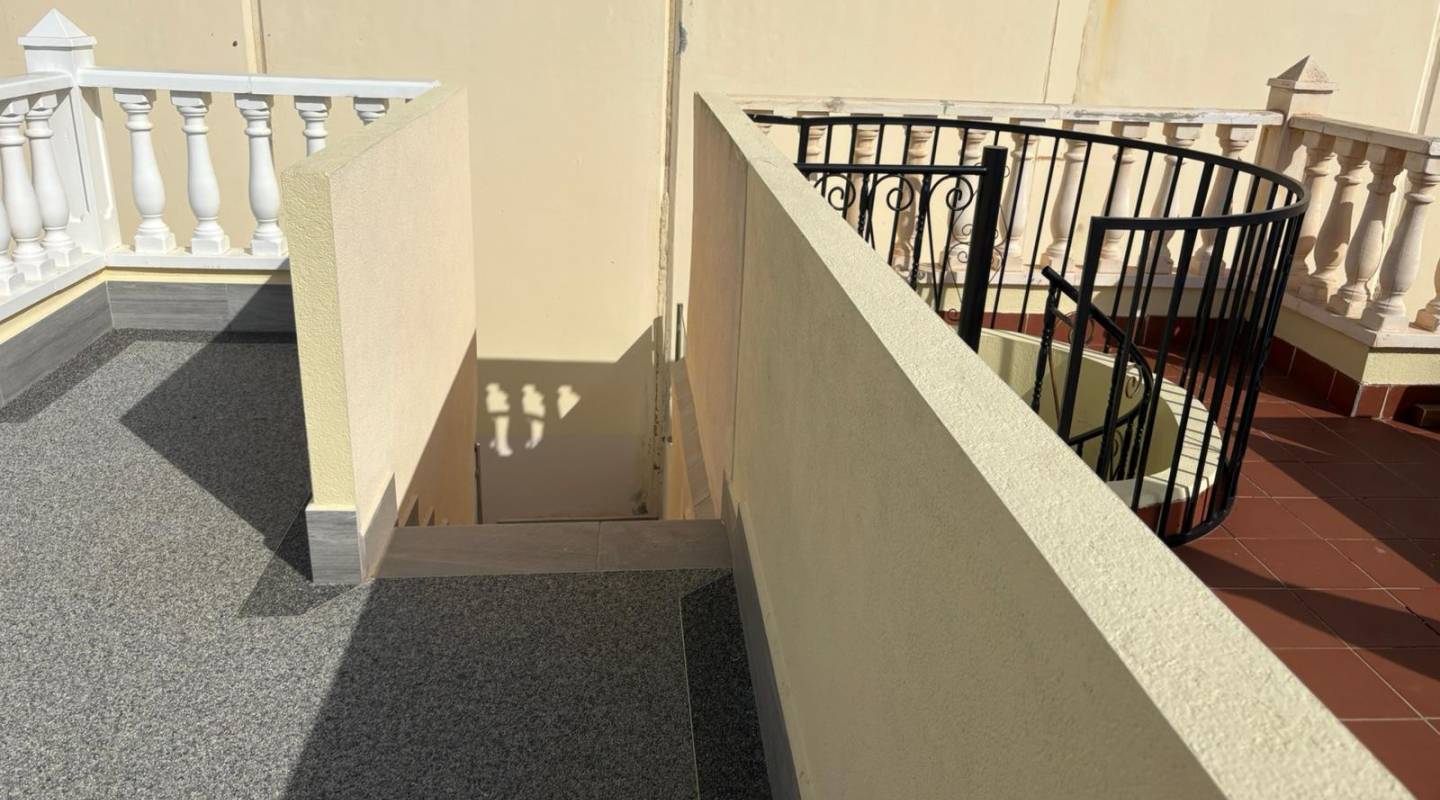 Resale - Bungalow - Algorfa - Alicante