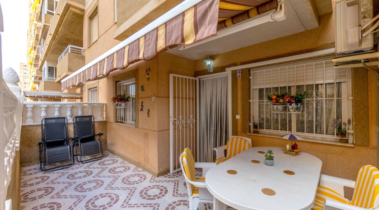 Wiederverkauf - Wohnung - Torrevieja - Centro