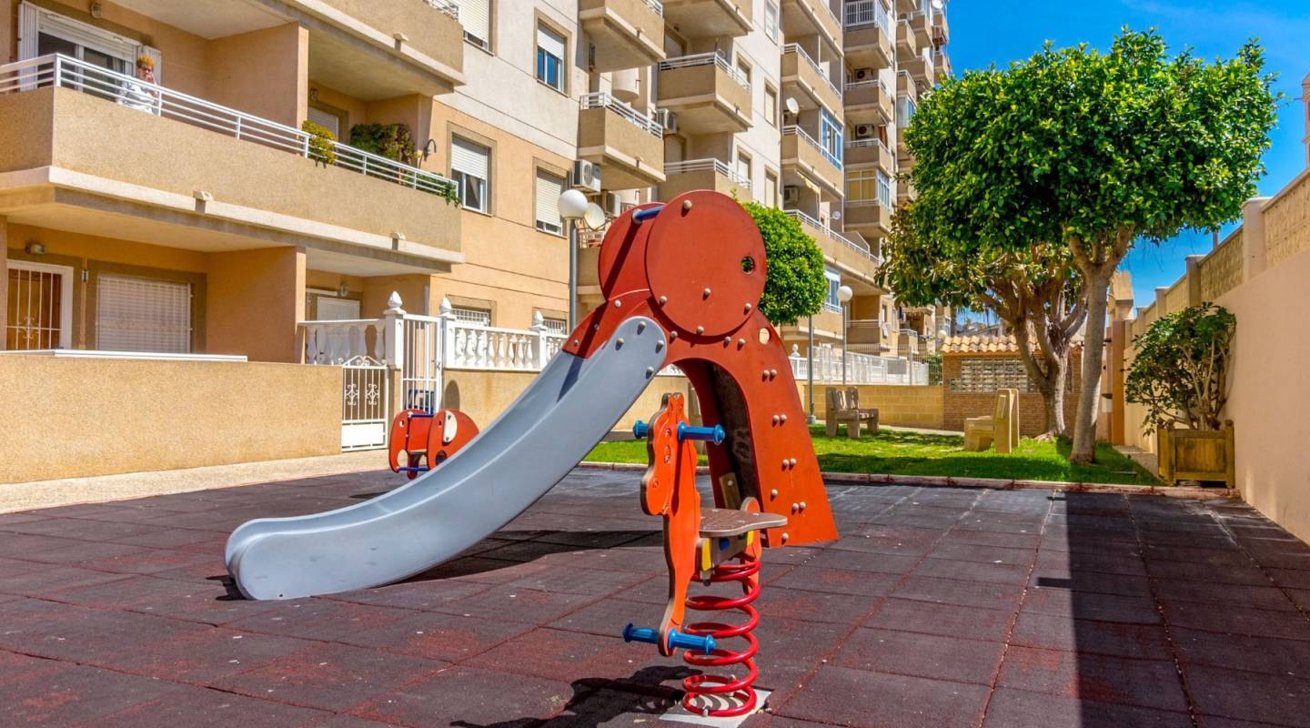 Wiederverkauf - Wohnung - Torrevieja - Centro