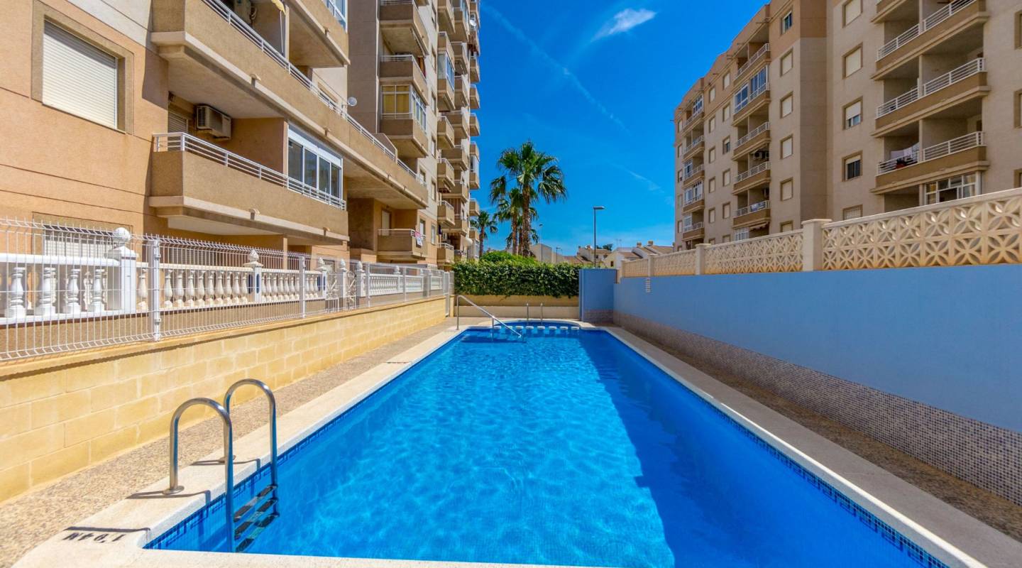 Wiederverkauf - Wohnung - Torrevieja - Centro