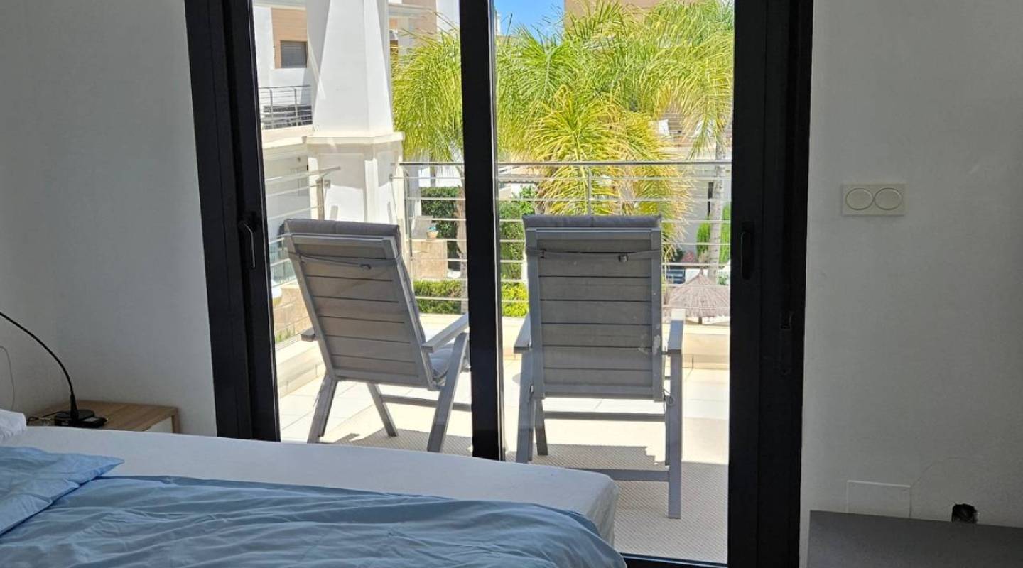 Resale - Townhouse - Ciudad Quesada - Pueblo Bravo