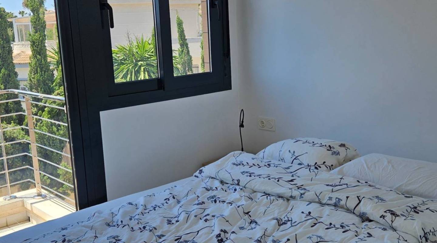 Resale - Townhouse - Ciudad Quesada - Pueblo Bravo