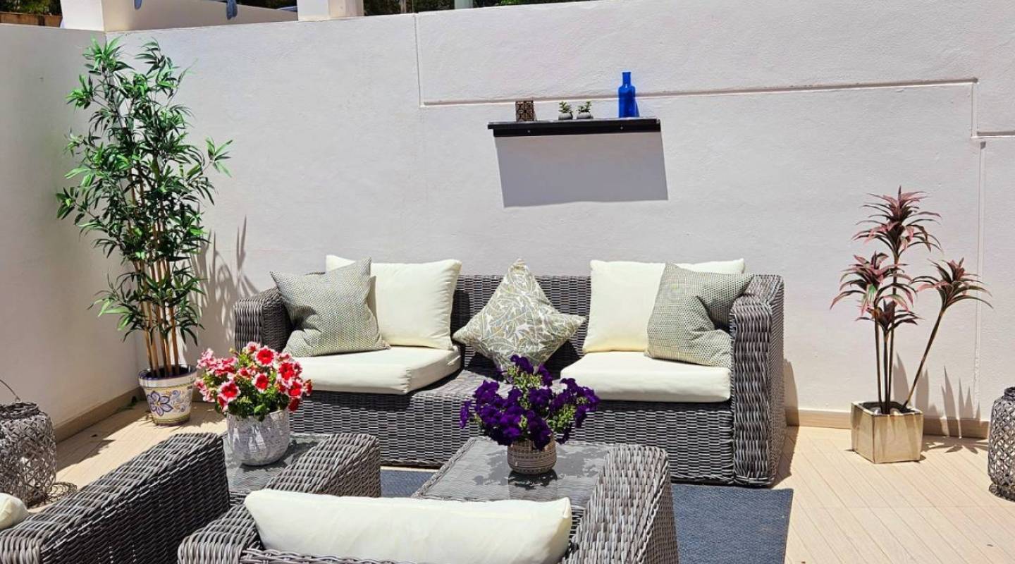 Resale - Townhouse - Ciudad Quesada - Pueblo Bravo