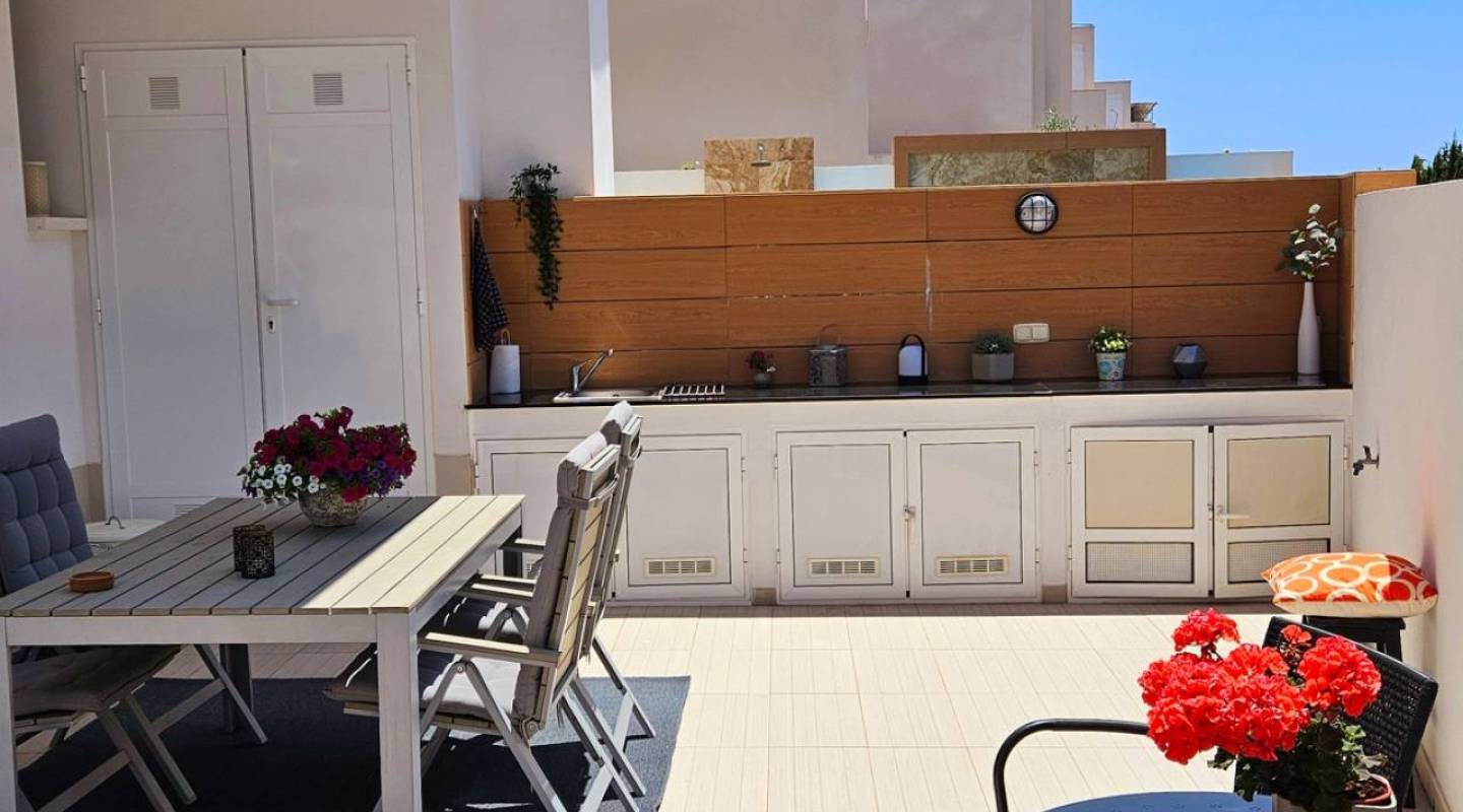 Resale - Townhouse - Ciudad Quesada - Pueblo Bravo