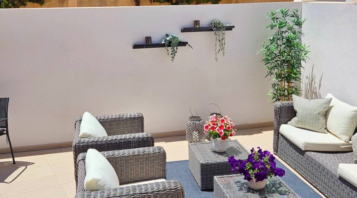 Resale - Townhouse - Ciudad Quesada - Pueblo Bravo