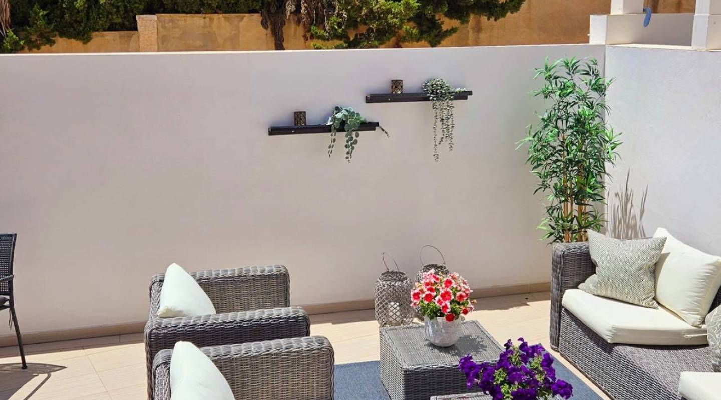 Resale - Townhouse - Ciudad Quesada - Pueblo Bravo