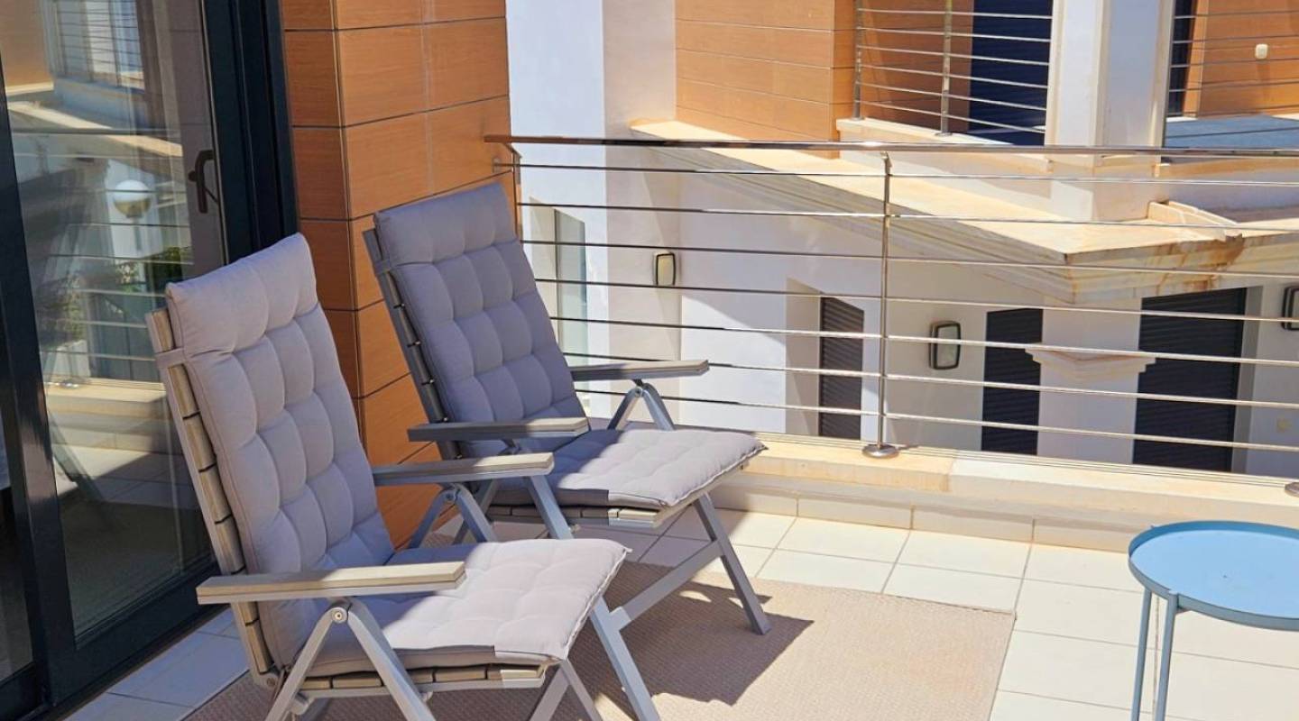 Resale - Townhouse - Ciudad Quesada - Pueblo Bravo