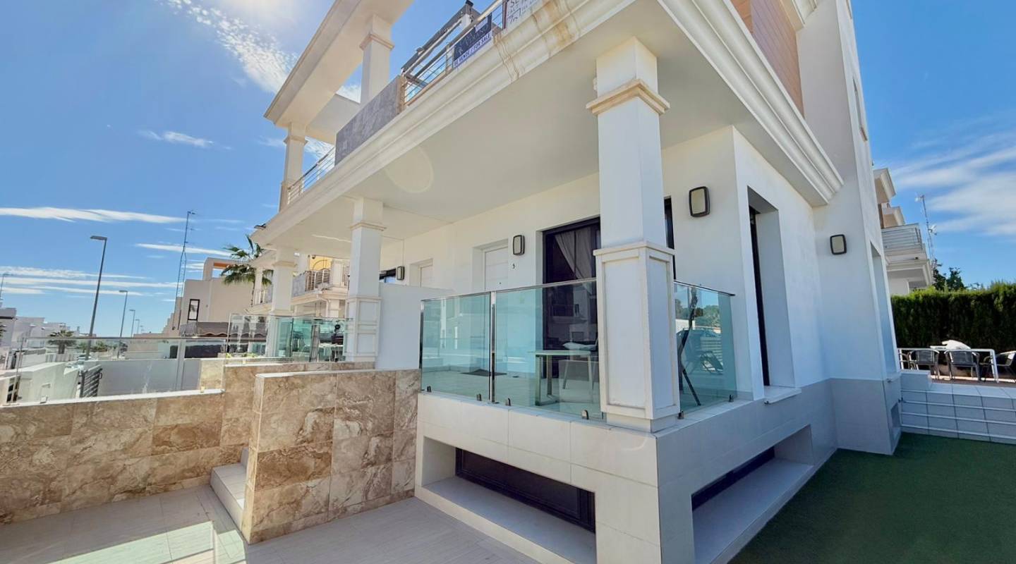 Resale - Semi Detached - Ciudad Quesada - Pueblo Bravo