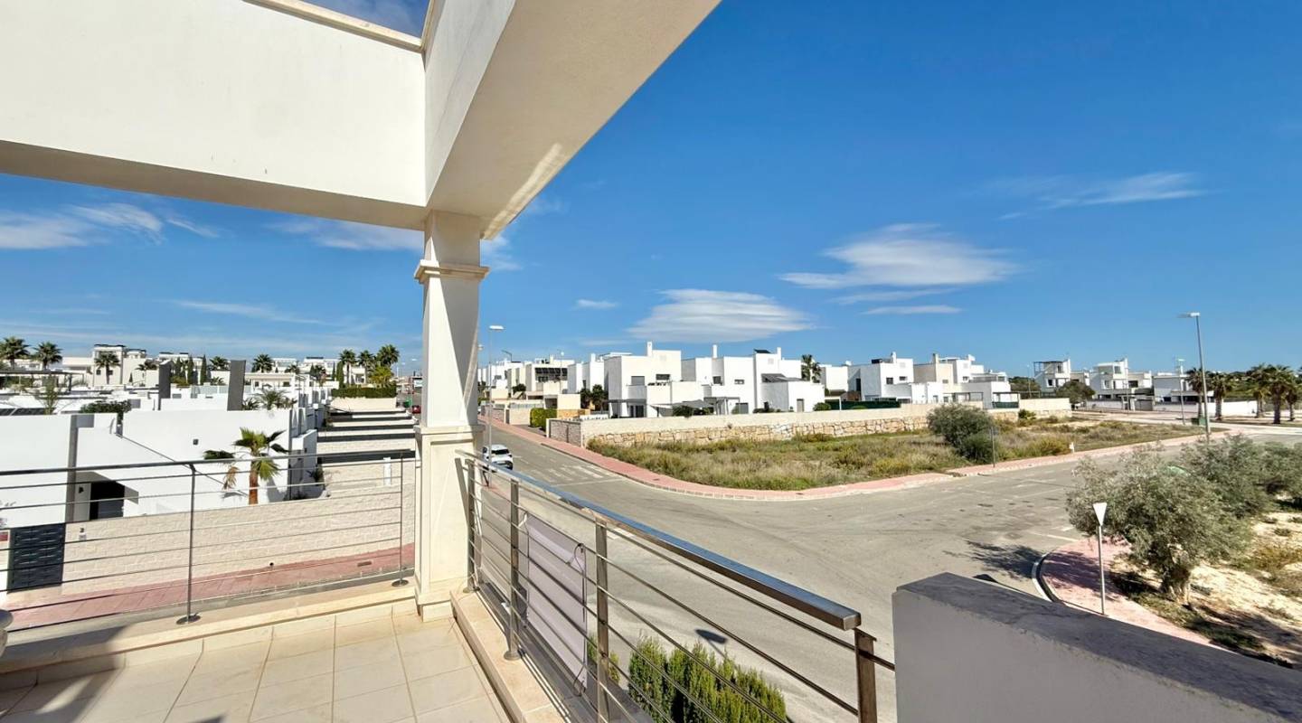 Resale - Semi Detached - Ciudad Quesada - Pueblo Bravo