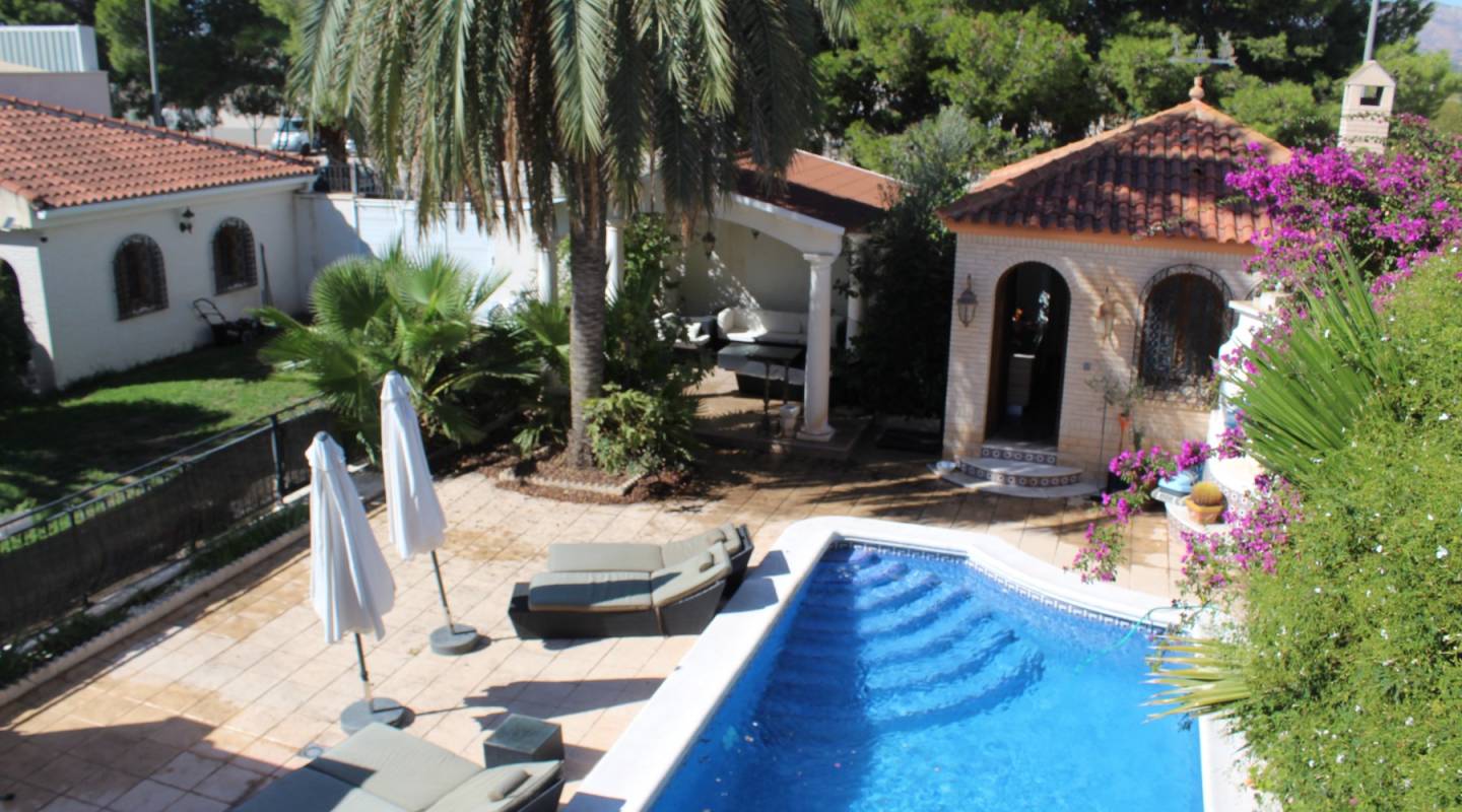 Revente - Villa - San Isidro