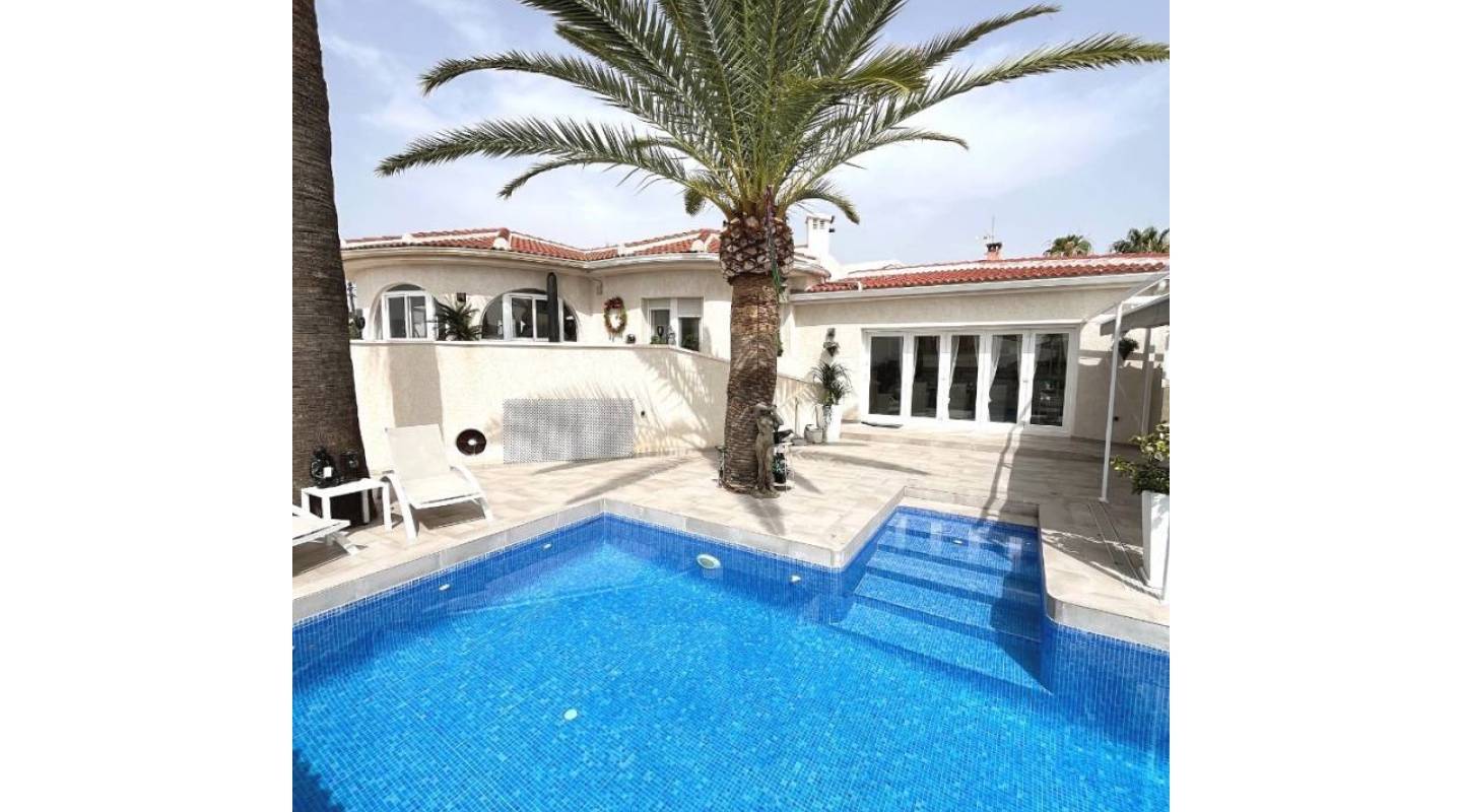 Resale - Villa  - Ciudad Quesada - Town Center