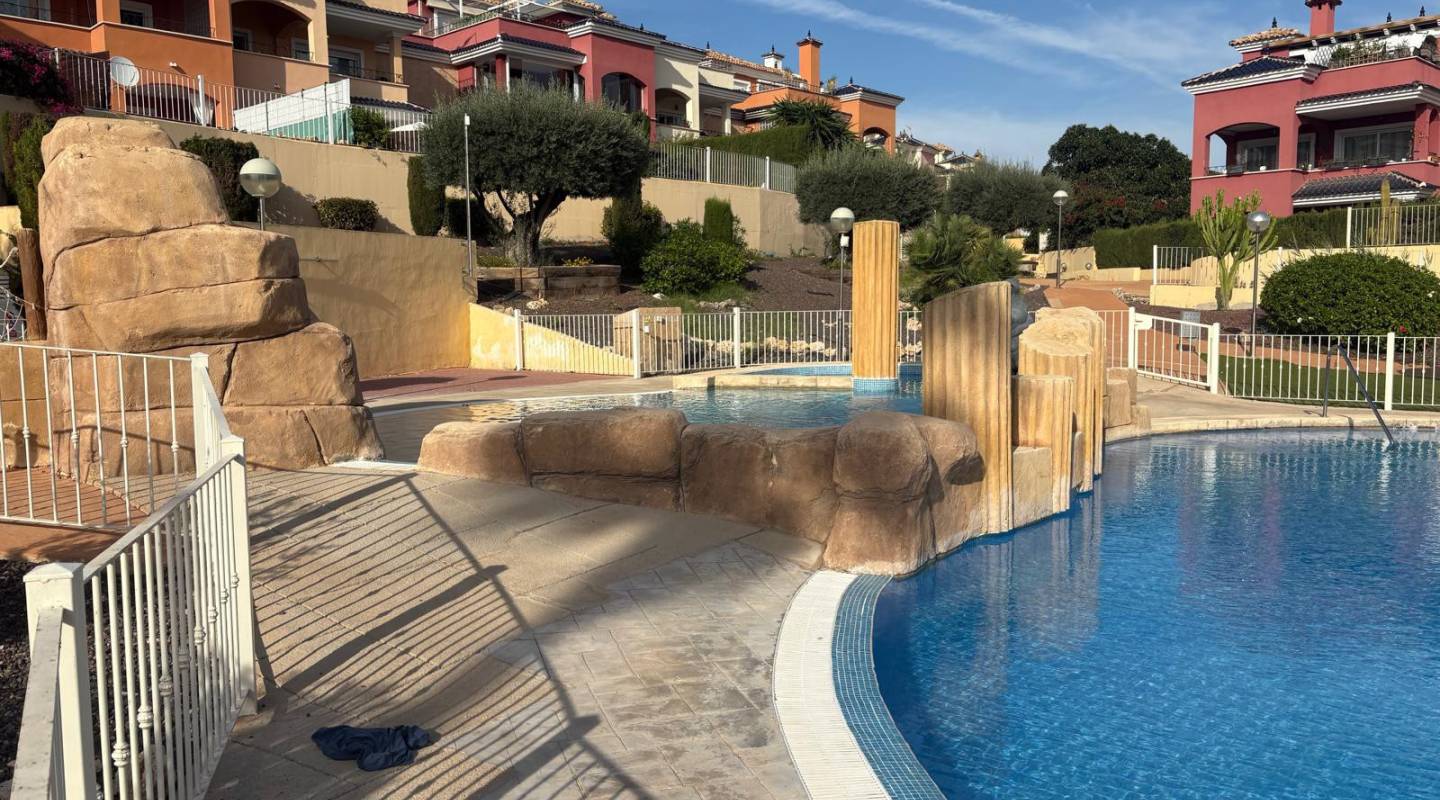 Wederverkoop - Apartments - Altaona Golf